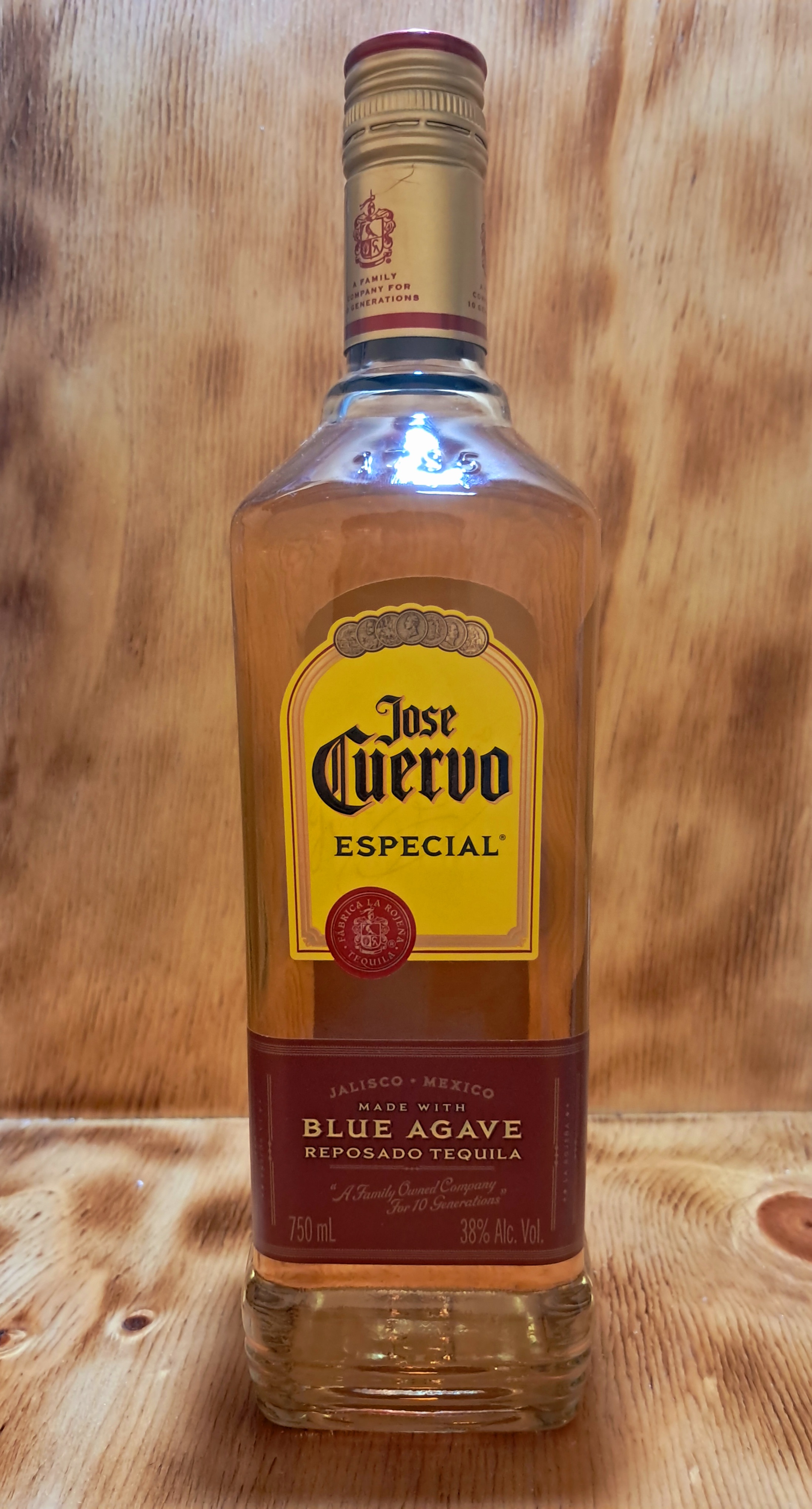 TEQUILA JOSÉ CUERVO ESPECIAL ORO 750 ML