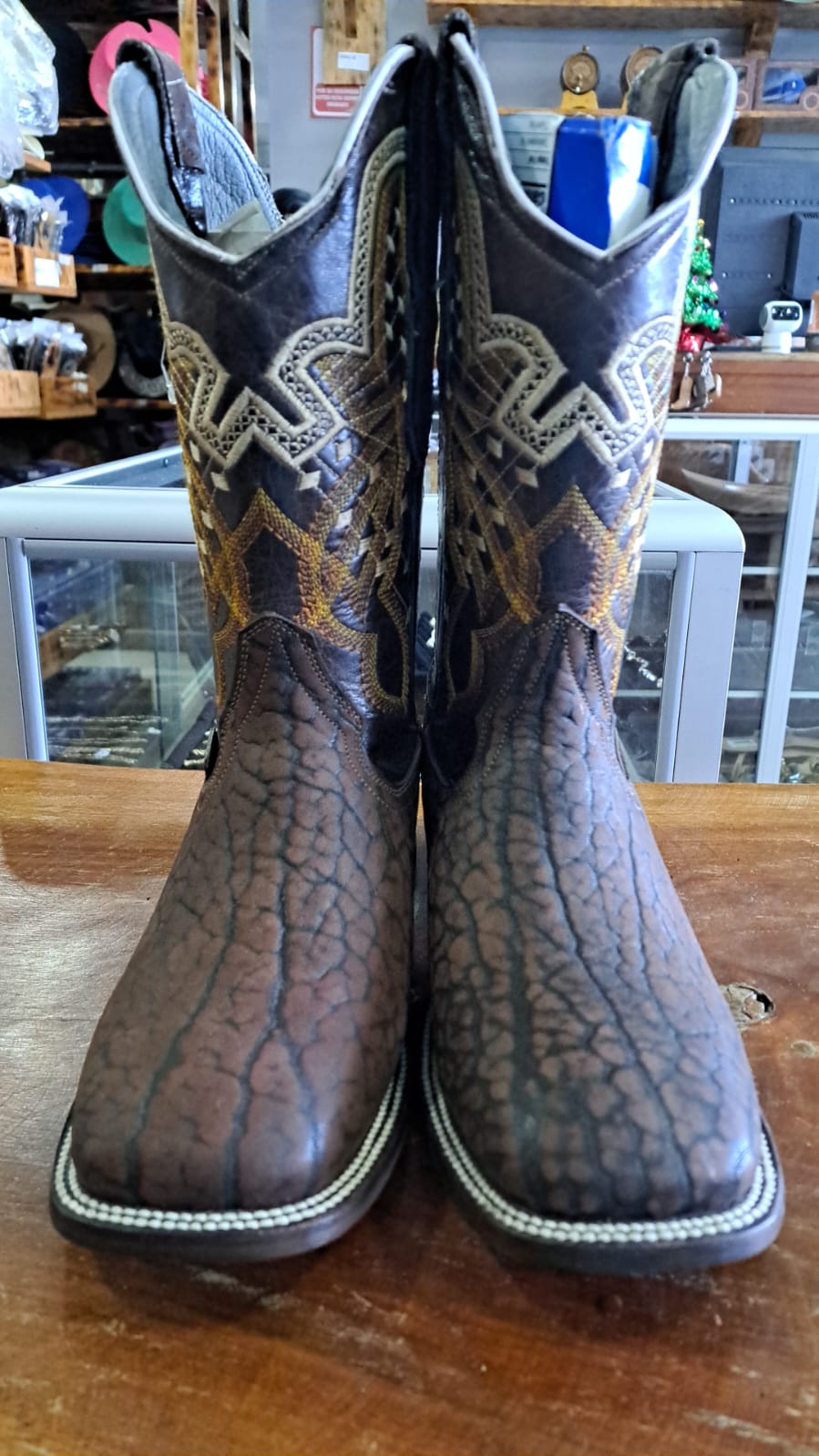 Bota Cuello de Toro CAFE
