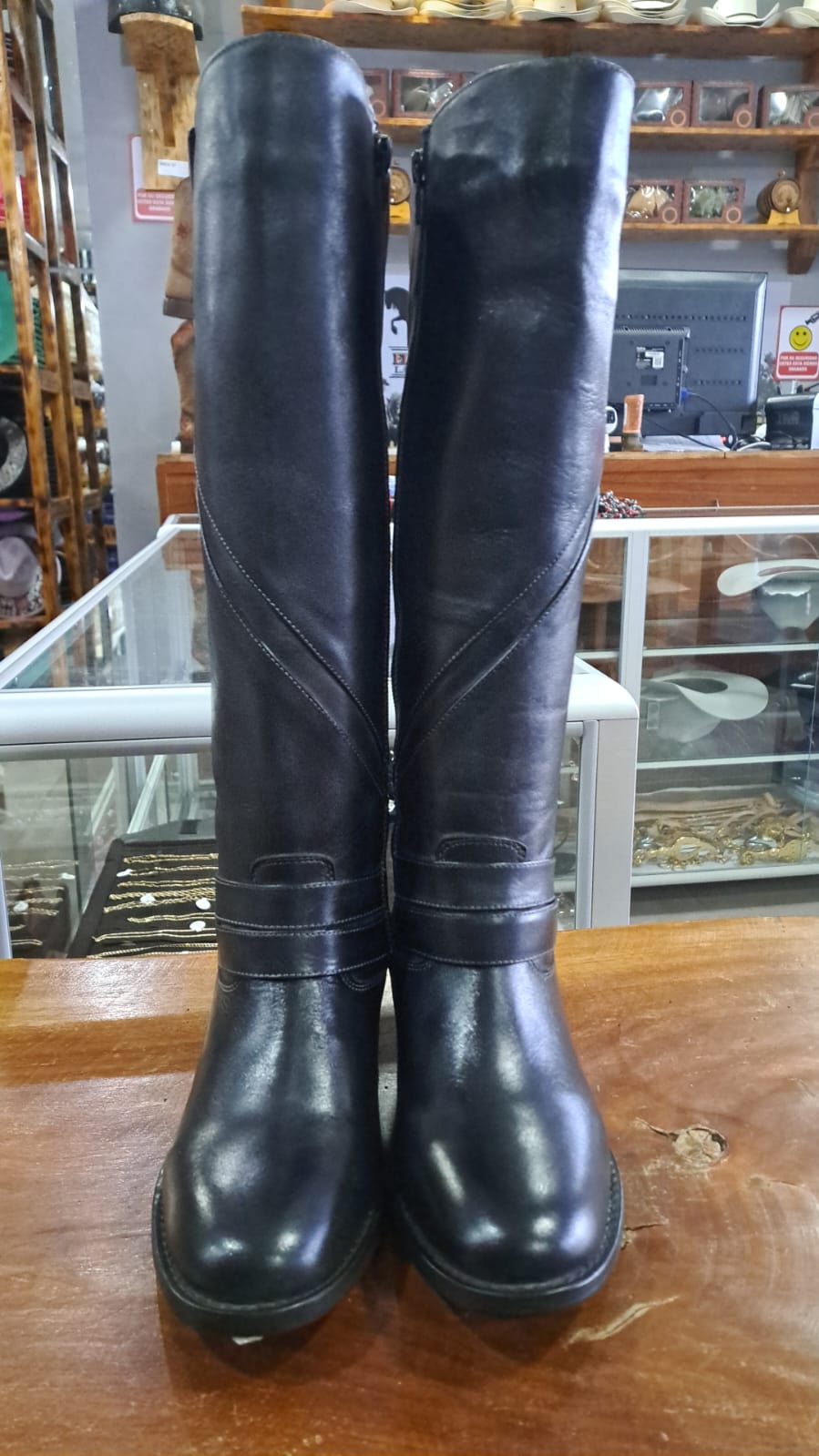 BOTA PARA DAMA Campera negra