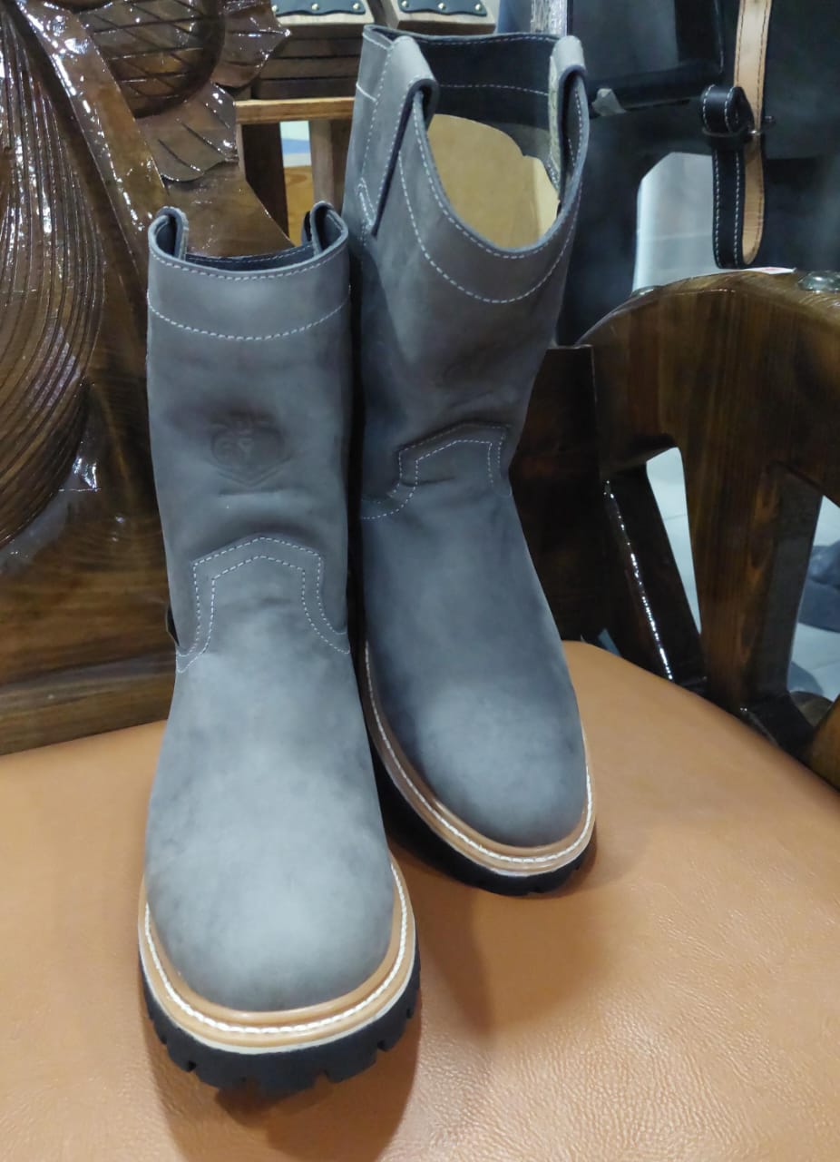 BOTA ROOPER TRACTOR GRIS