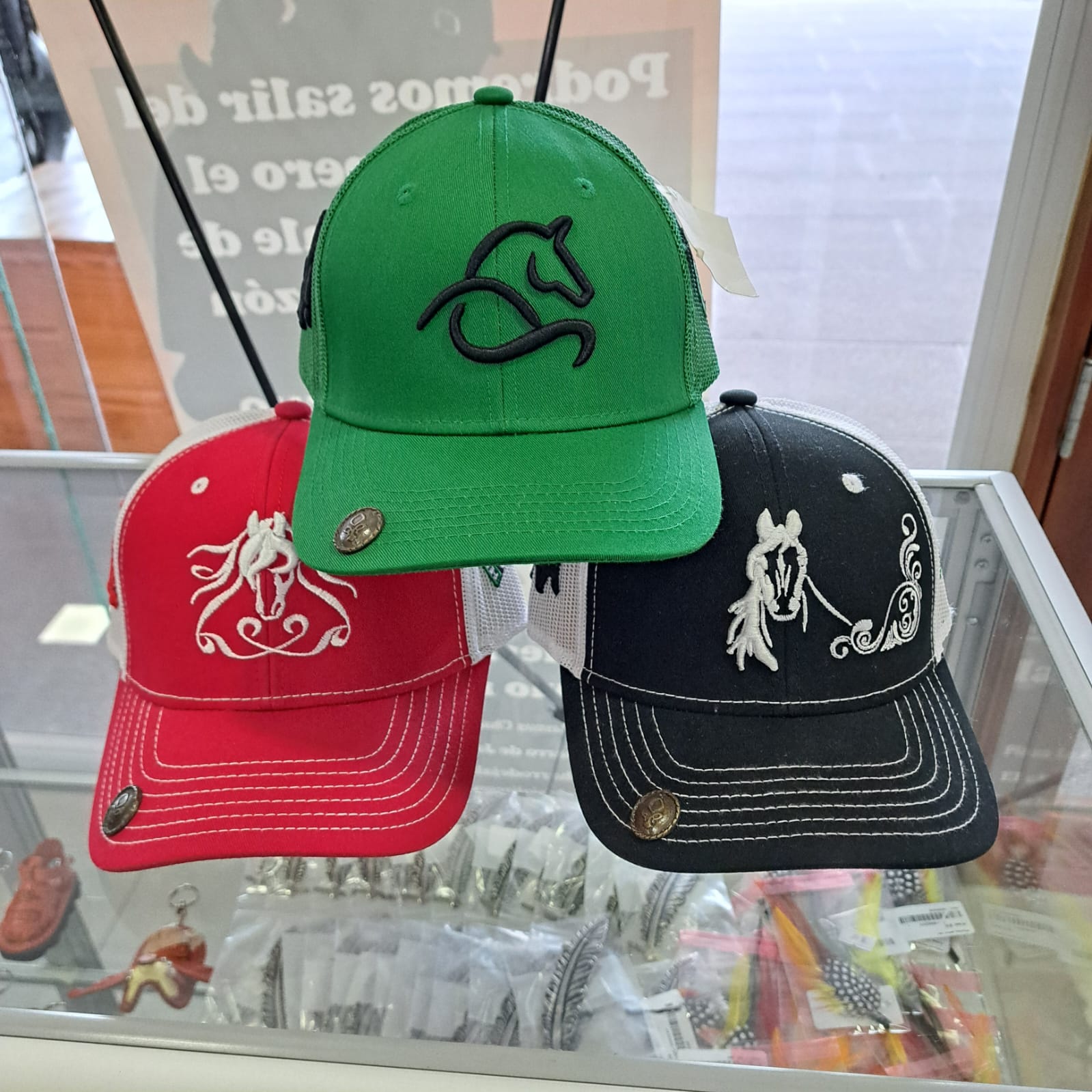 Gorra RA VARIEDAD DE DISEÑOS