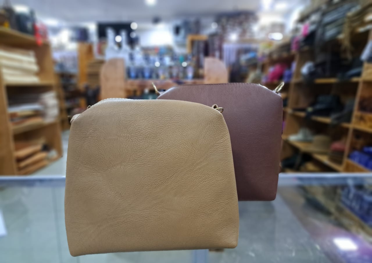 Cartera cuero variedad
