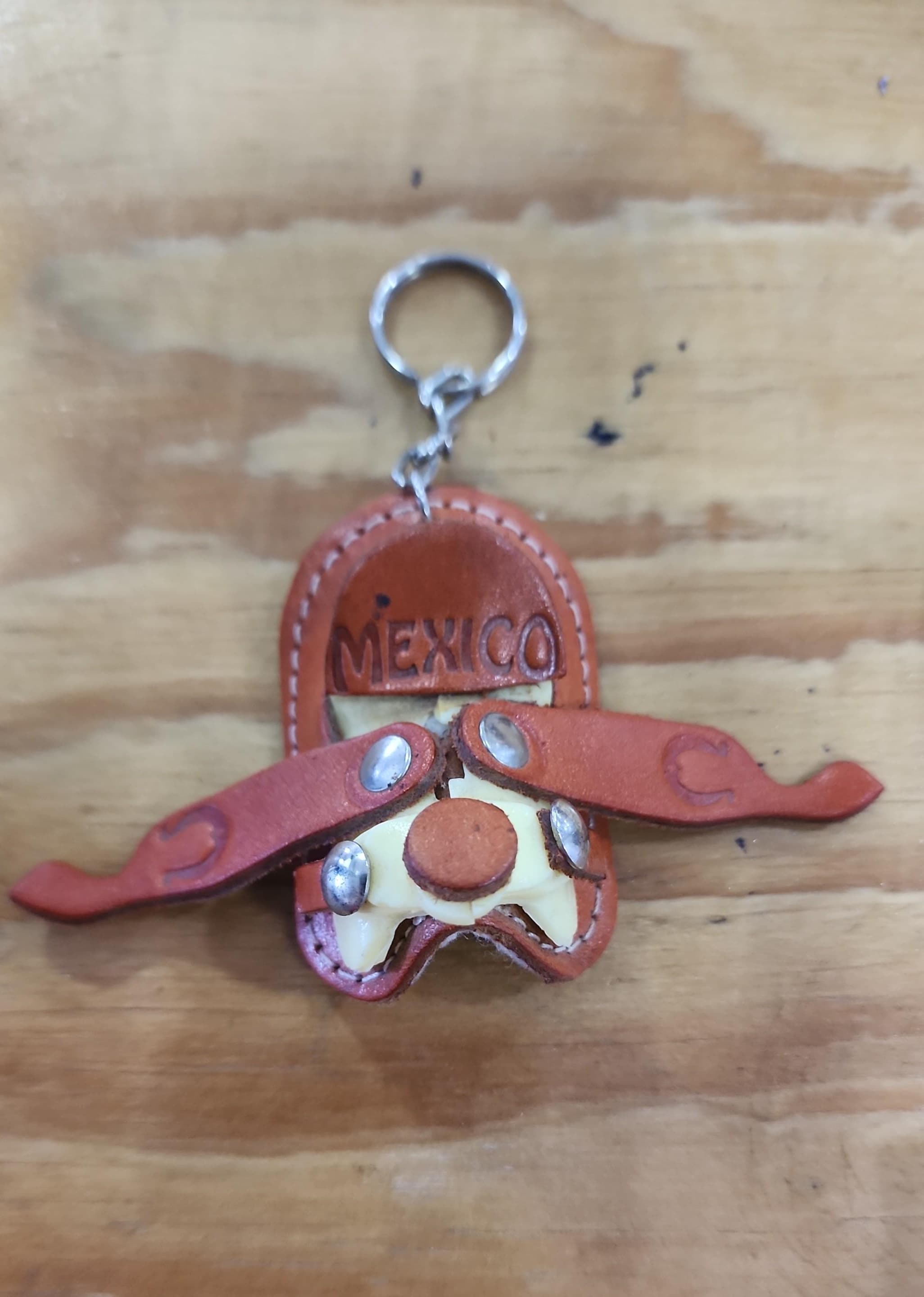 Llavero cuero montura