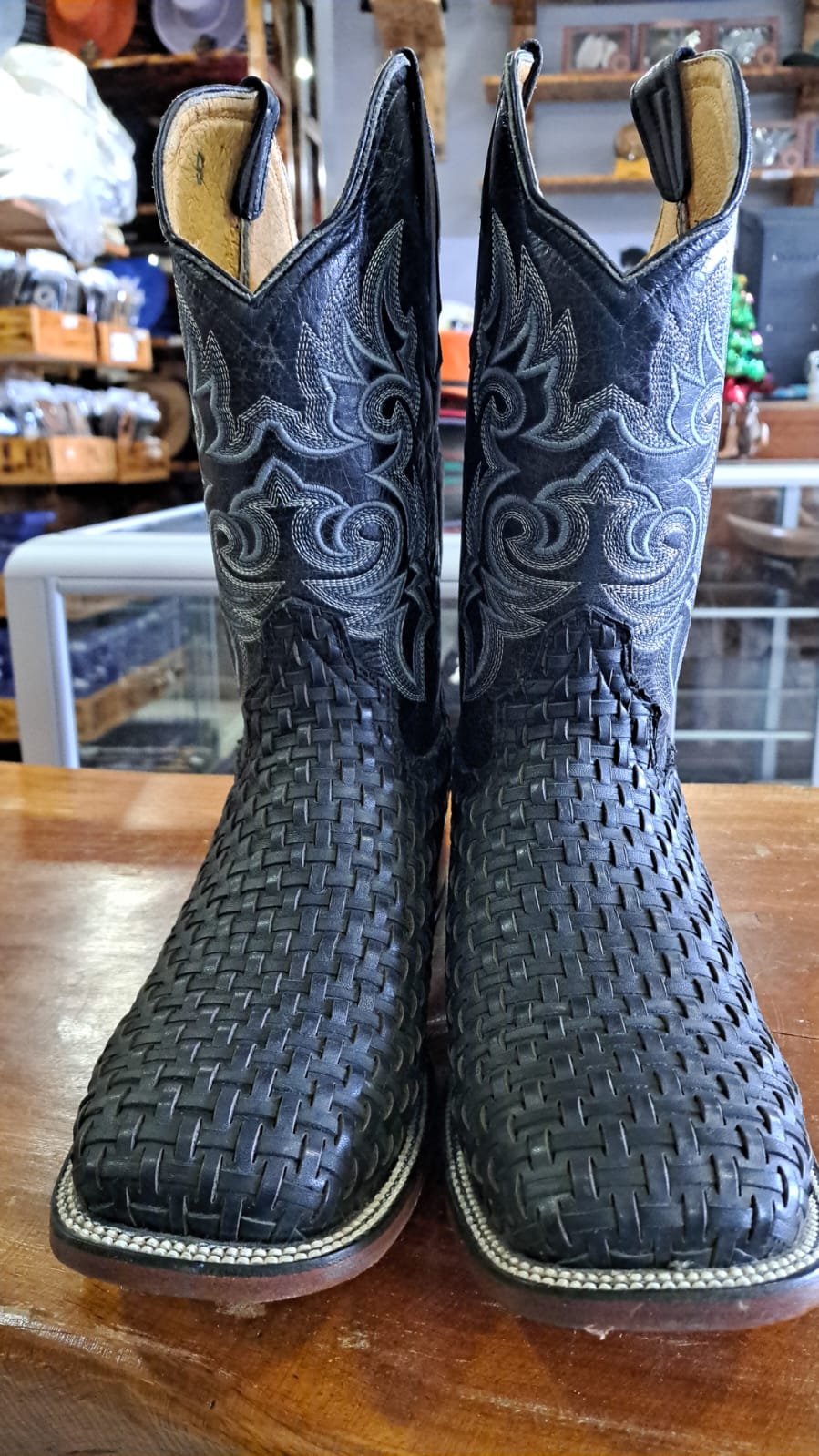 BOTA PETATILLO NEGRA