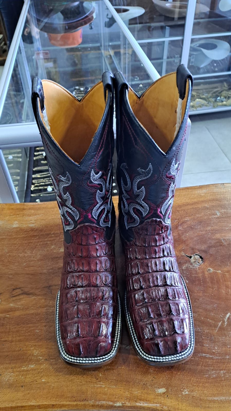 BOTA COCODRILO VINO