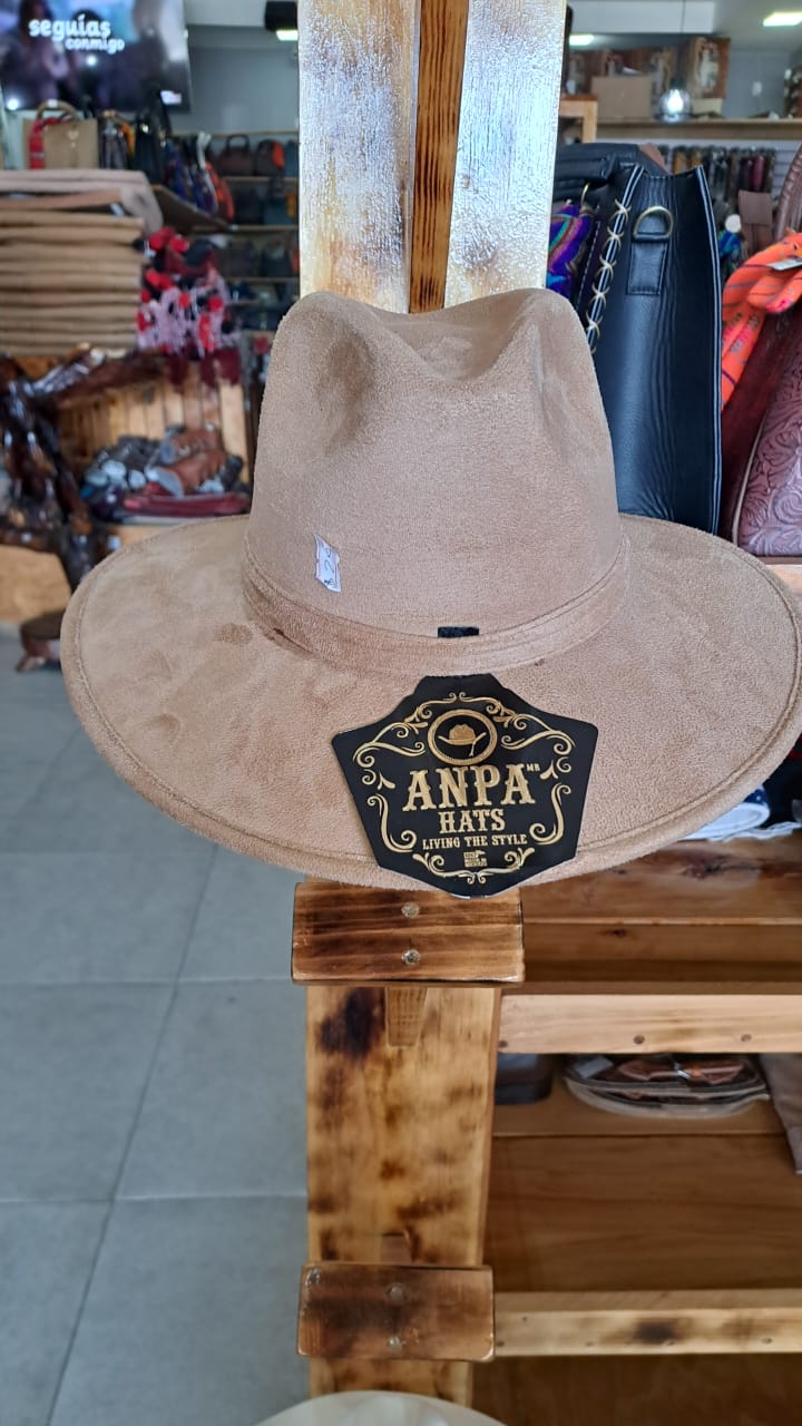 SOMBRERO EXPLORER GAMUZA BEIGE