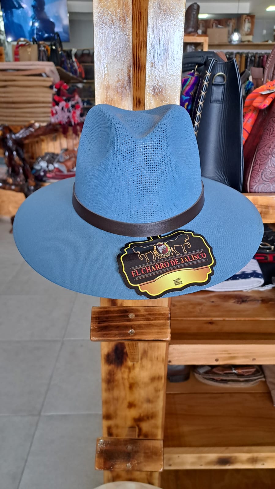 SOMBRERO YUTE EXPLORER AZUL CIAN