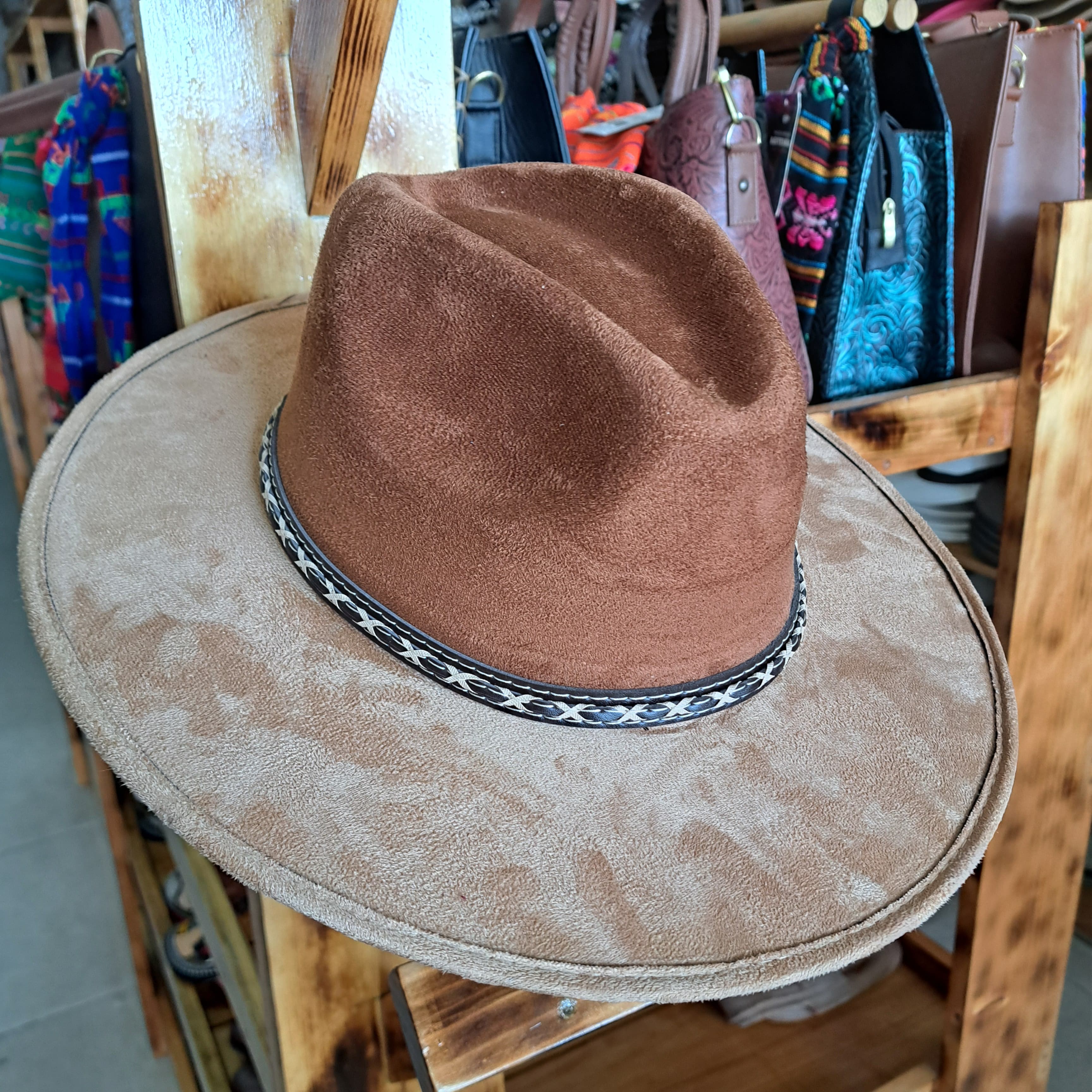 SOMBRERO GAMUZA BICOLOR MIEL/ BEIGE