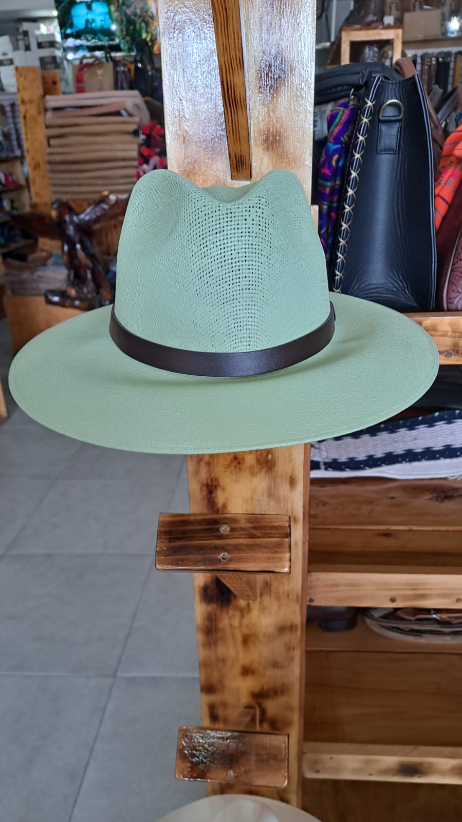SOMBRERO YUTE EXPLORE VERDE MENTA