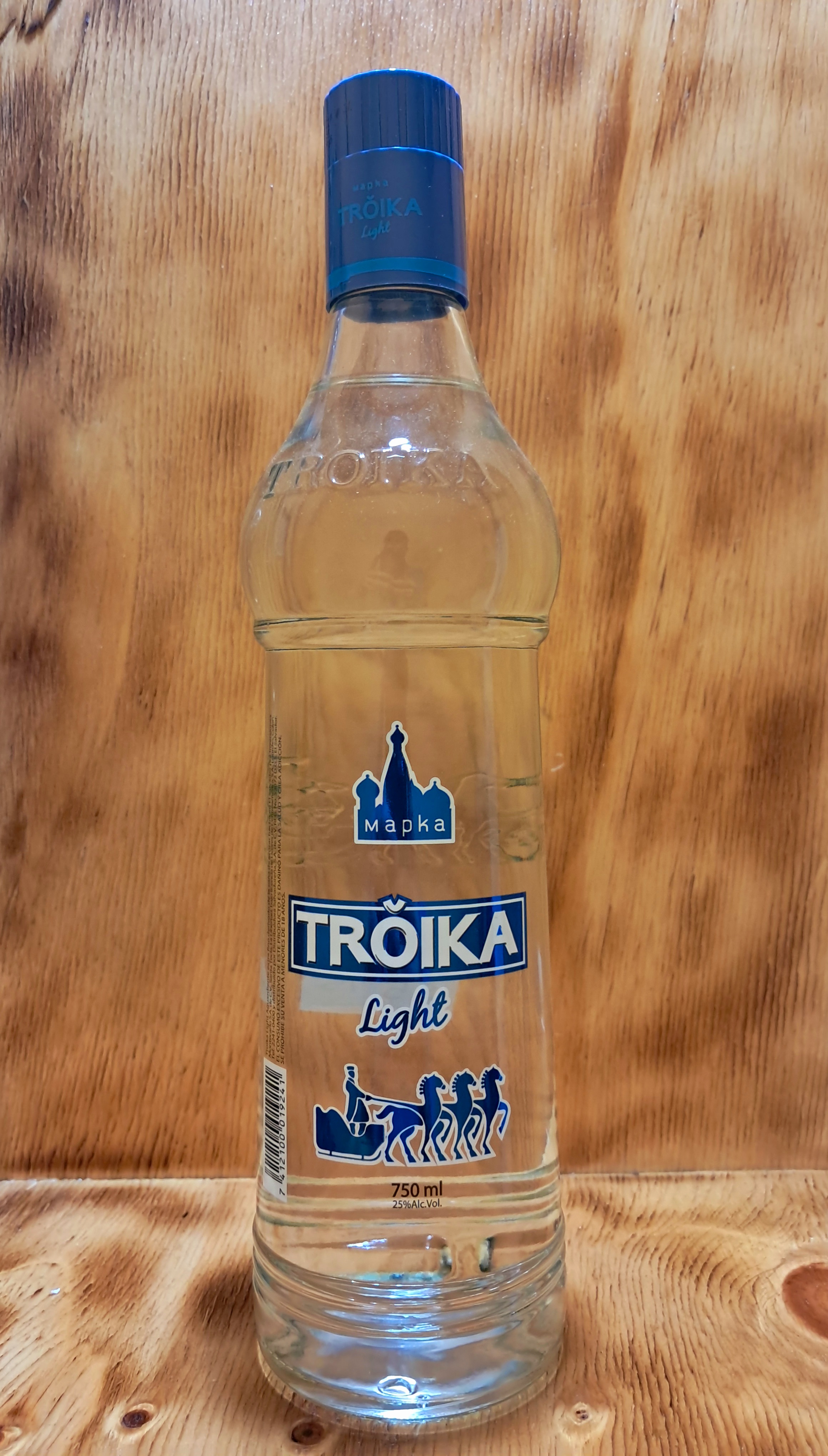 VODKA TROIKA LIGHT 750Ml