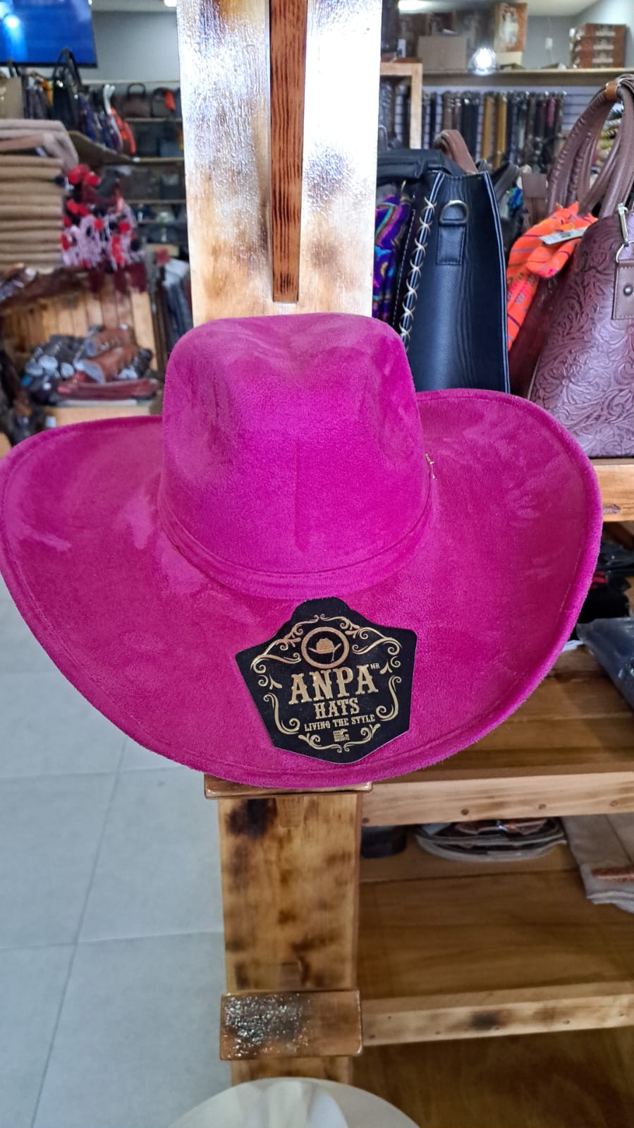 SOMBRE GAMUZA DENVER FUCSIA
