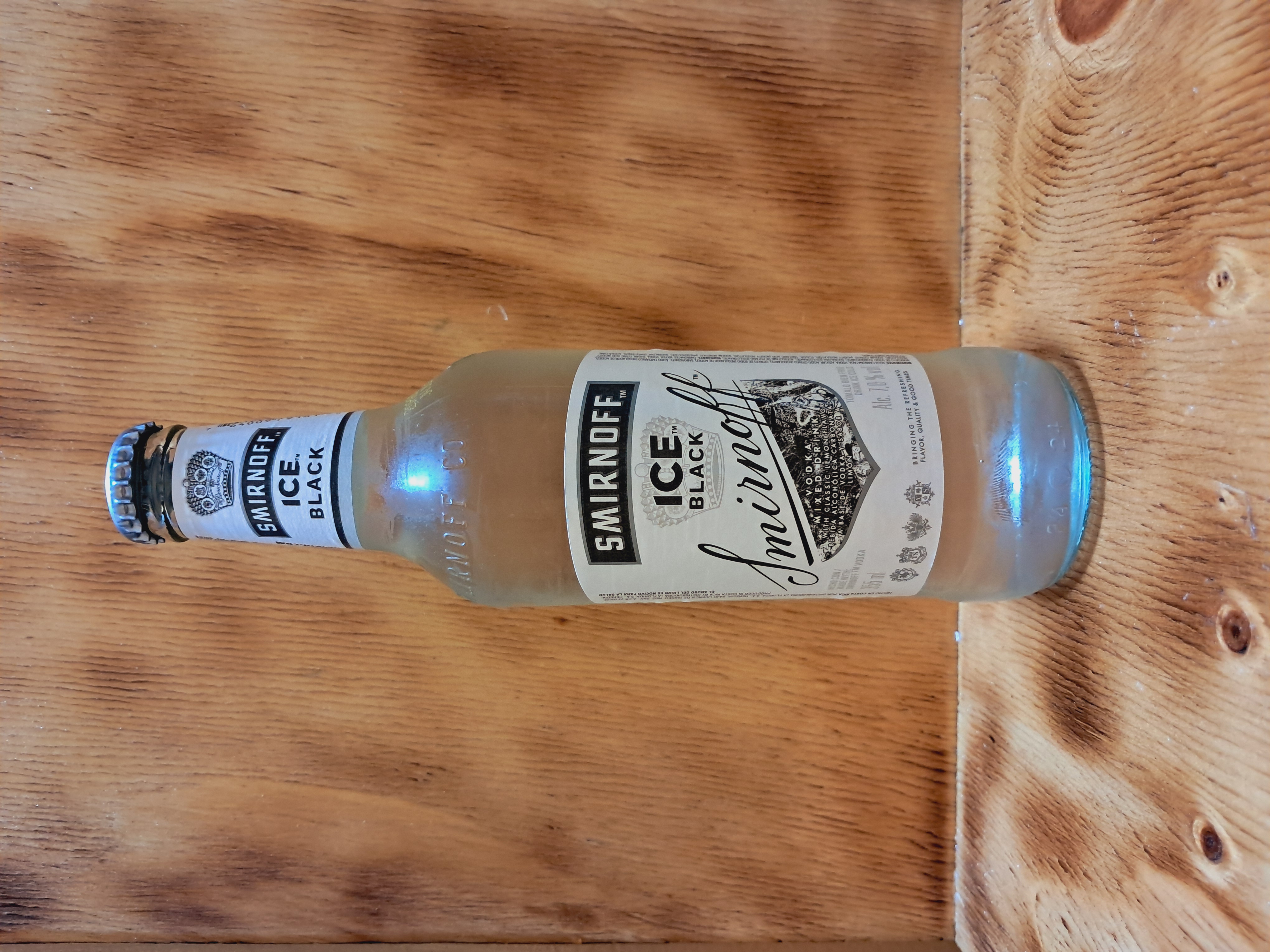 CERVEZA SMIRNOFF ICE BLACK VIDRIO 355 ML