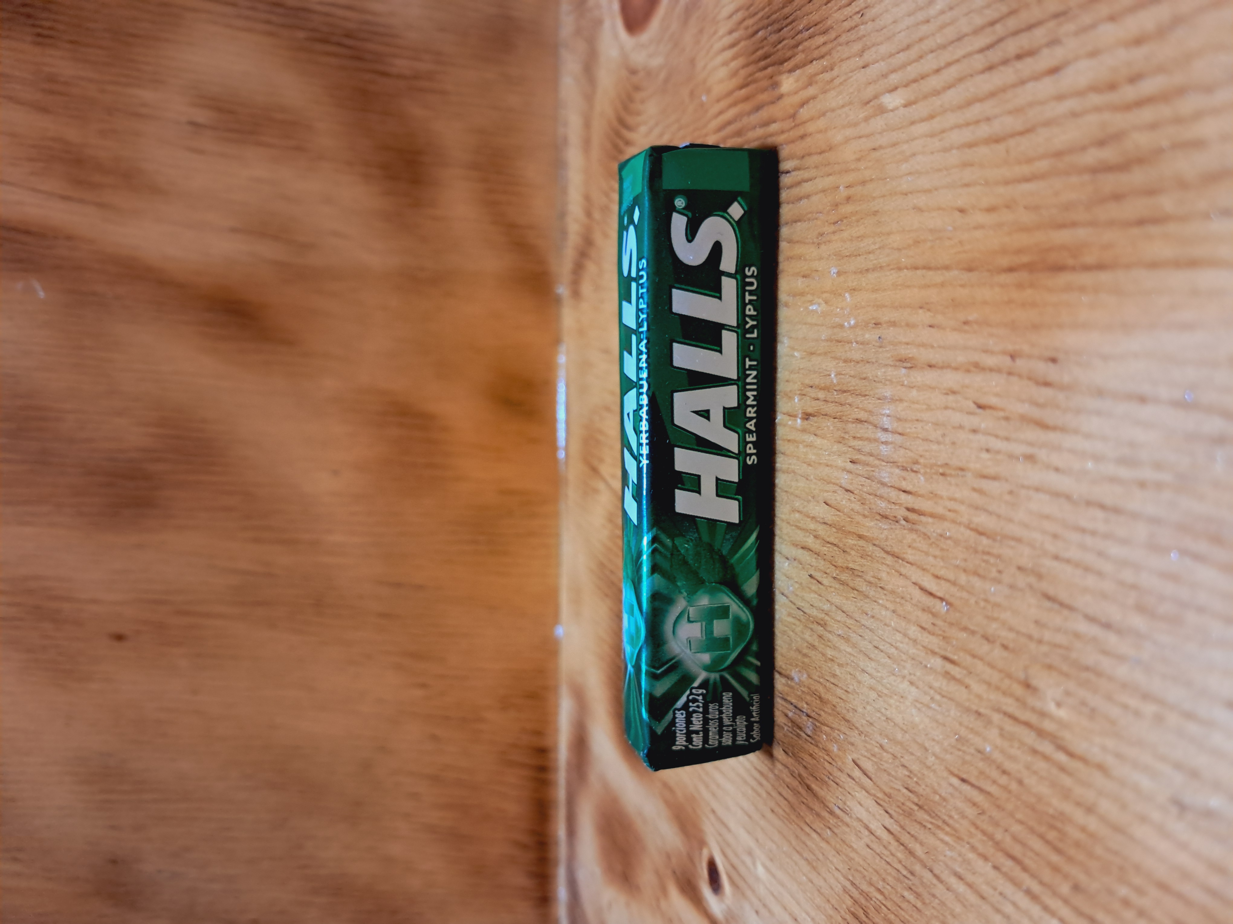 HALLS HIERBA BUENA 25,2 G