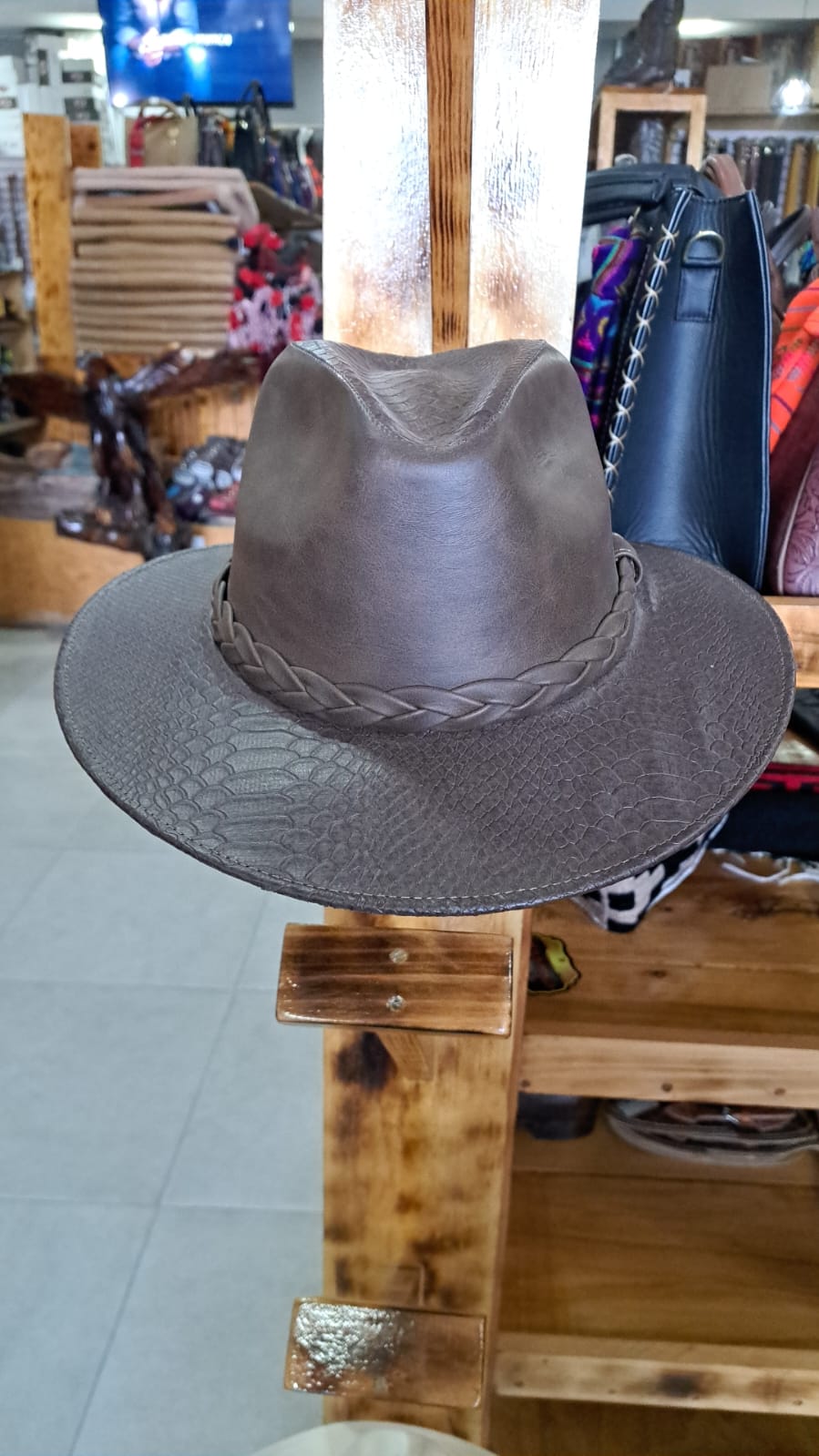 SOMBRERO VINIPIEL GRABADO EXPLORER CAFE