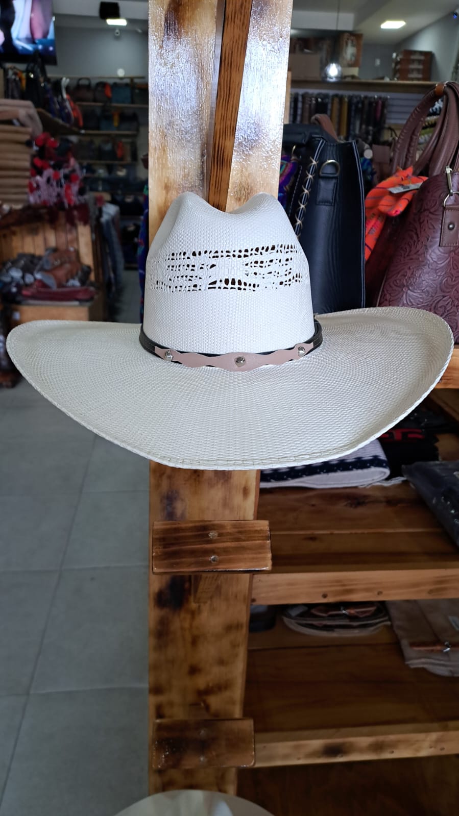 SOMBRERO BANGORA AMERICANO  BLANCO