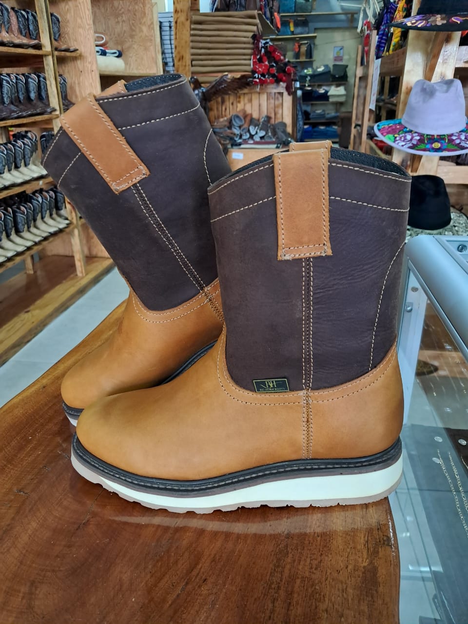 BOTA ROOPER ANTIDERRAPANTE MIEL CAFE