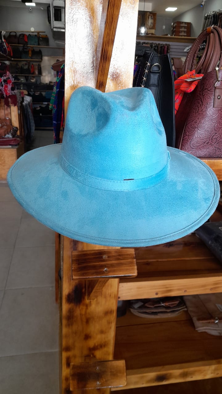 SOMBRERO EXPLORER GAMUZA CELESTE