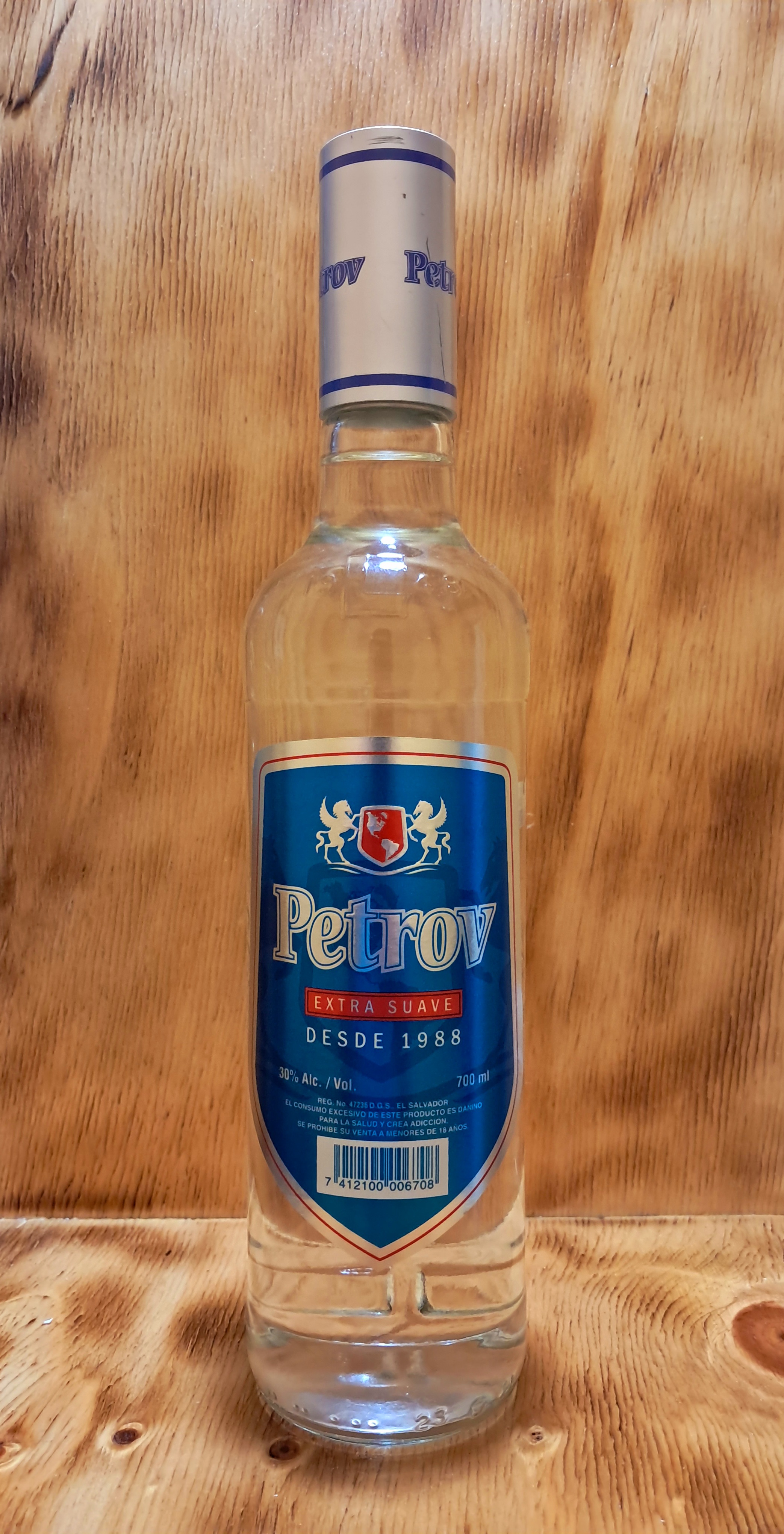 VODKA PETROV EXTRA SUAVE  700Ml