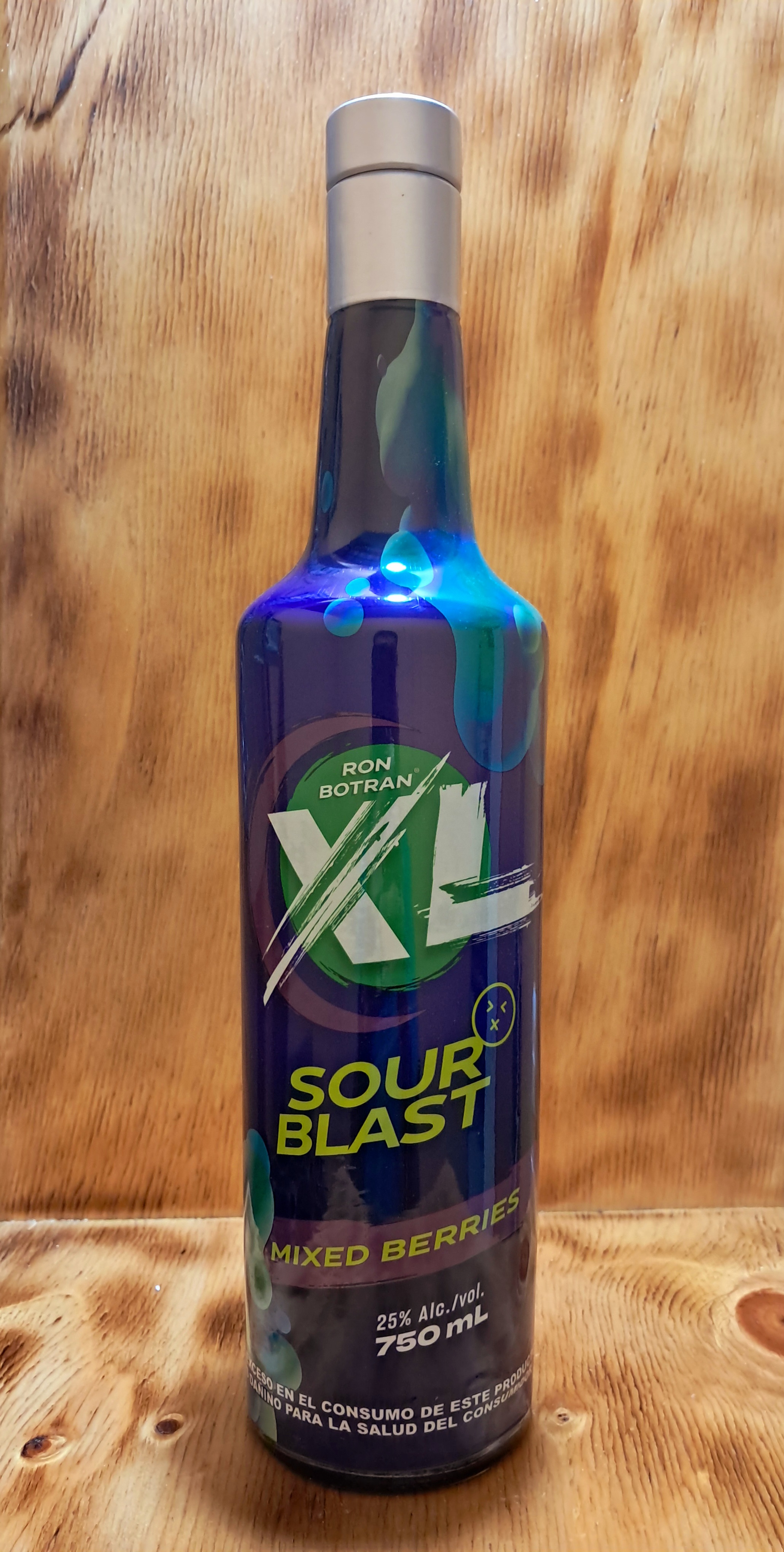 RON BOTRAN XL SOUR BLAST  MIXED BERRIES 750 ML