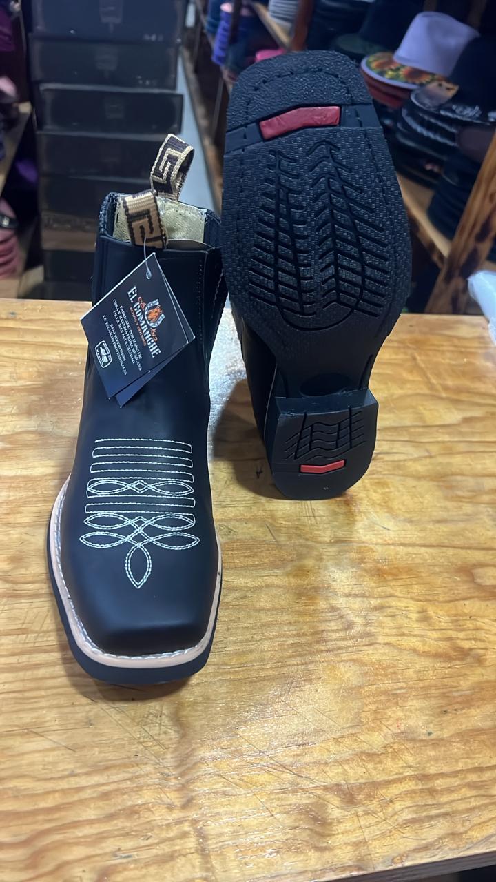 BOTIN EL  COMANCHE NEGRO