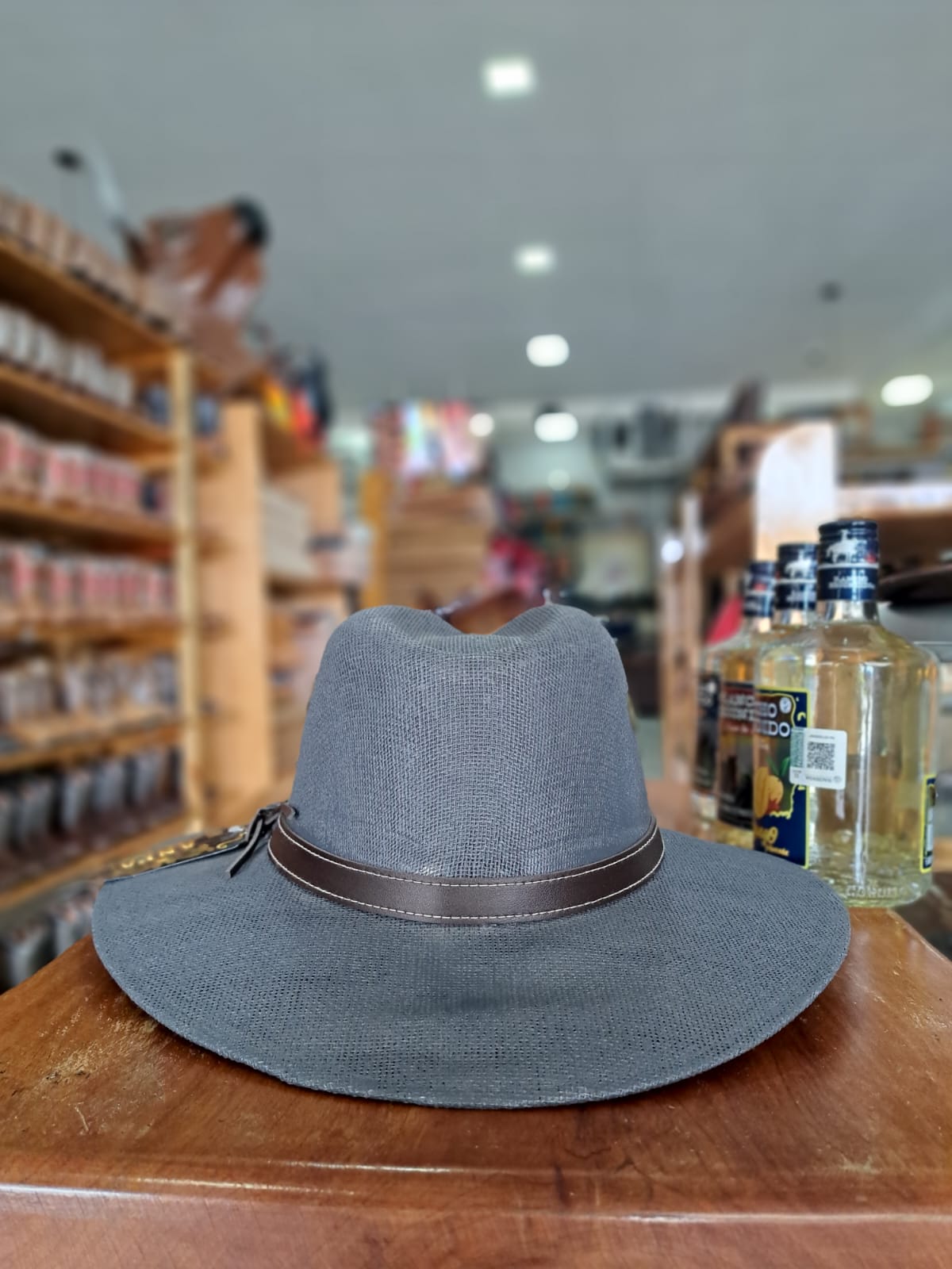 SOMBRERO LONA YUTE EXPLORER GRIS RATON