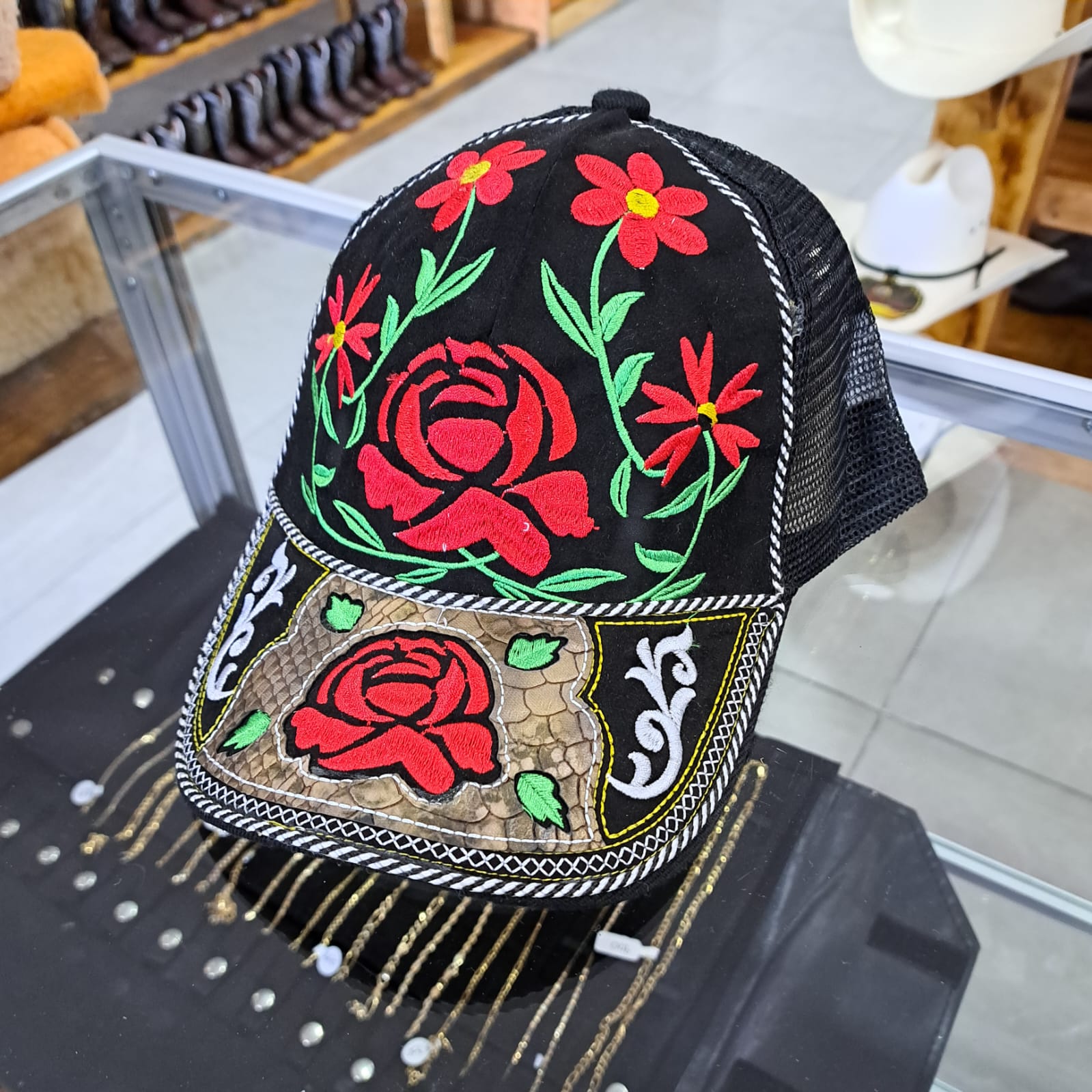 GORRA BORDADA DAMA ROSA VARIEDAD