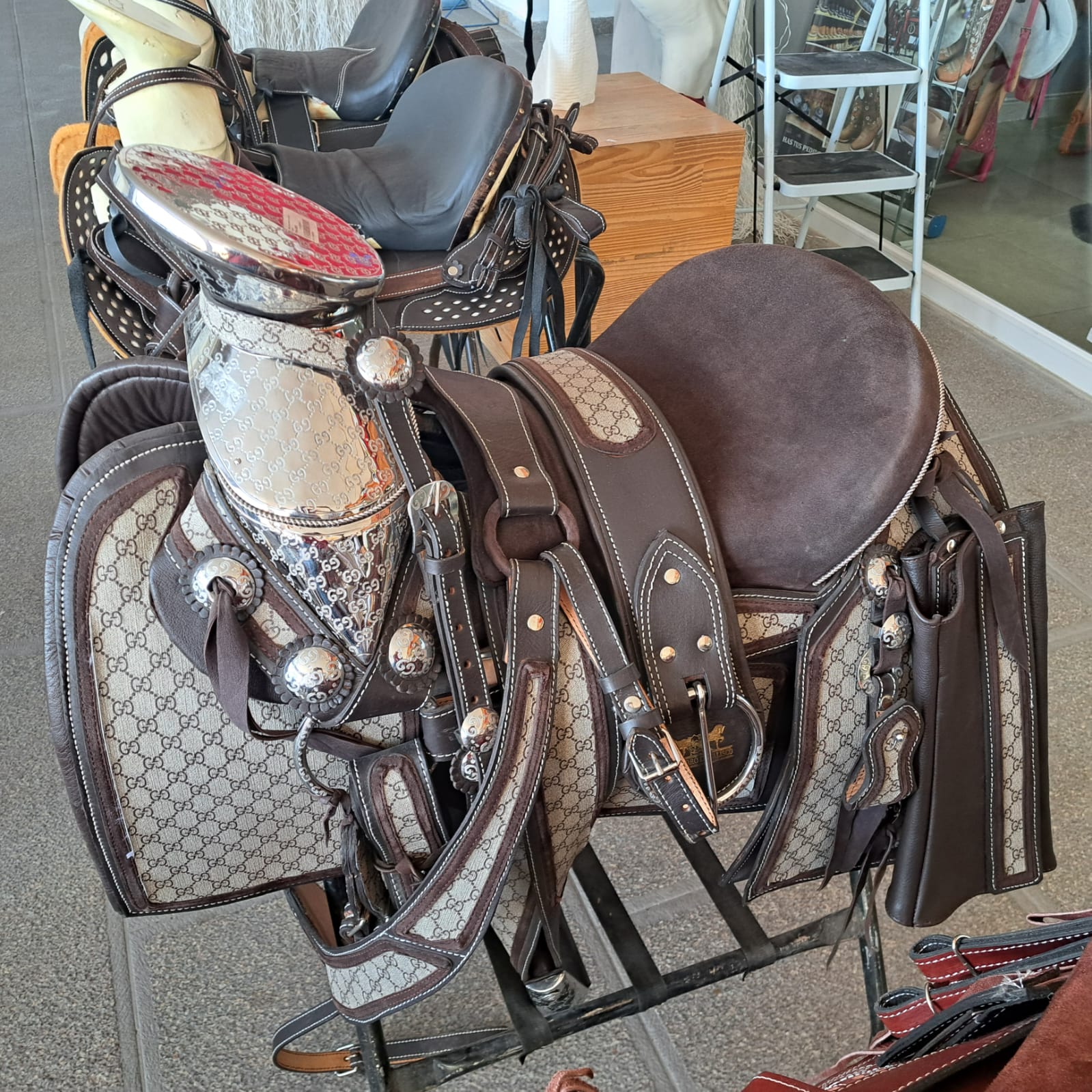 Montura acero inoxidable Gucci