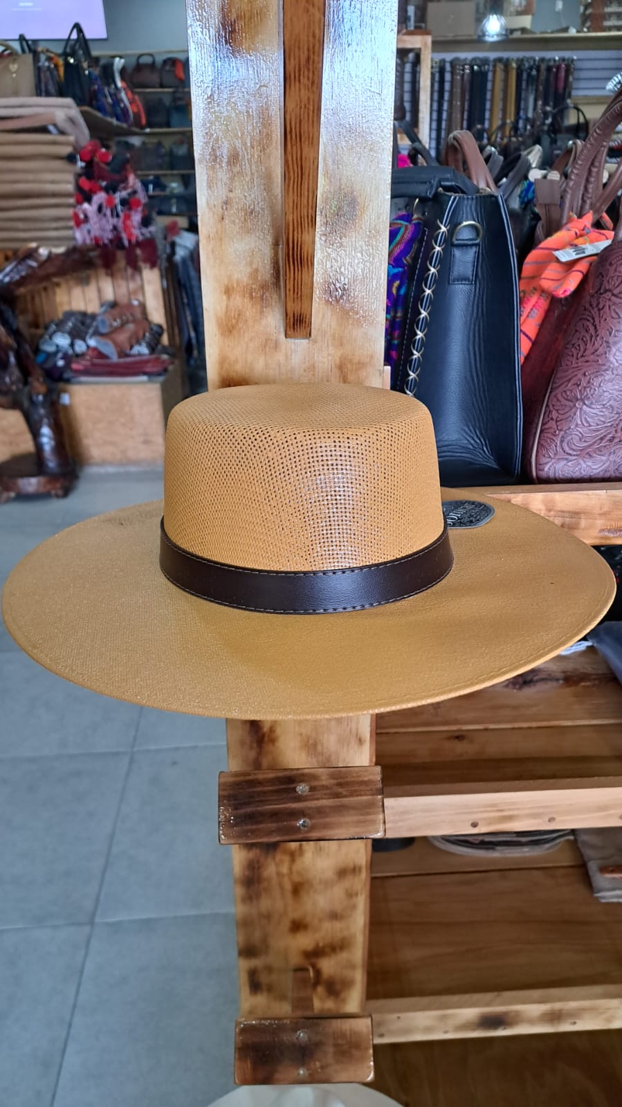 SOMBRERO YUTE CORDOVE MOSTAZA