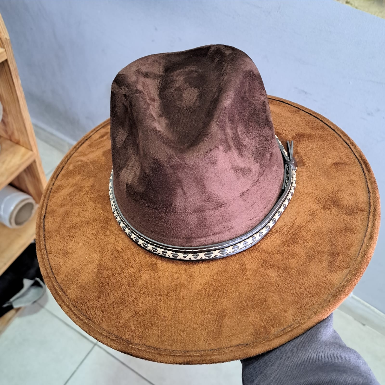 SOMBRERO GAMUZA BICOLOR CHOCO/ MIEL
