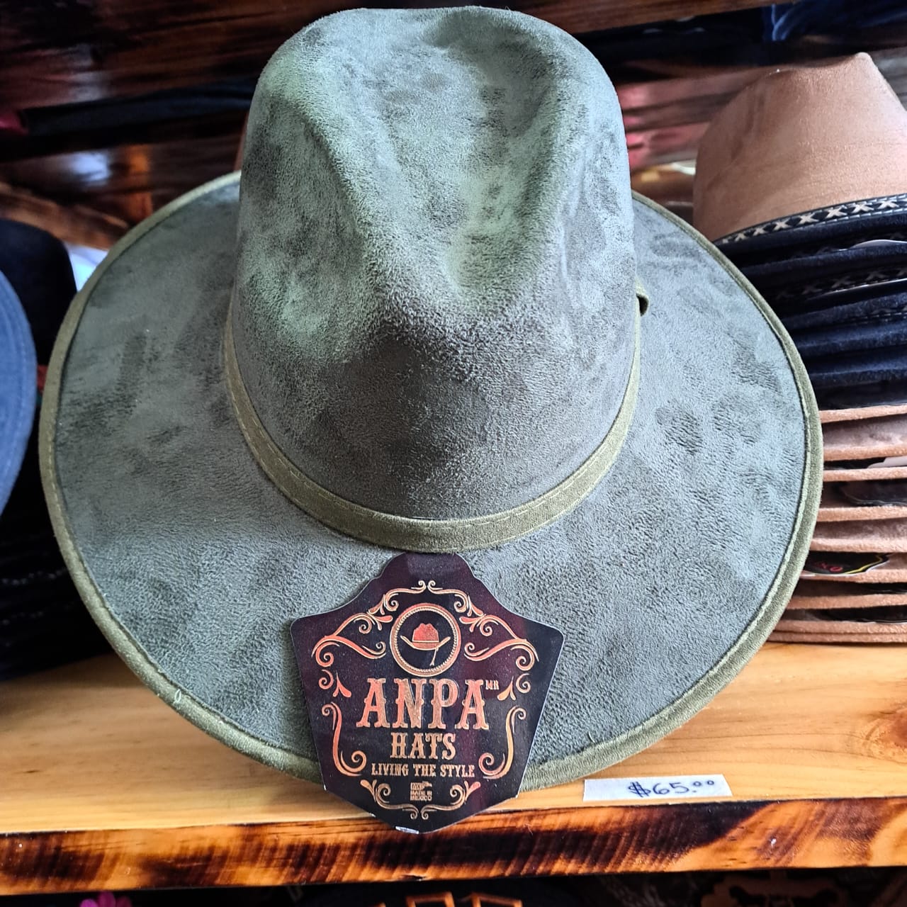 SOMBRERO EXPLORER GAMUZA VERDE