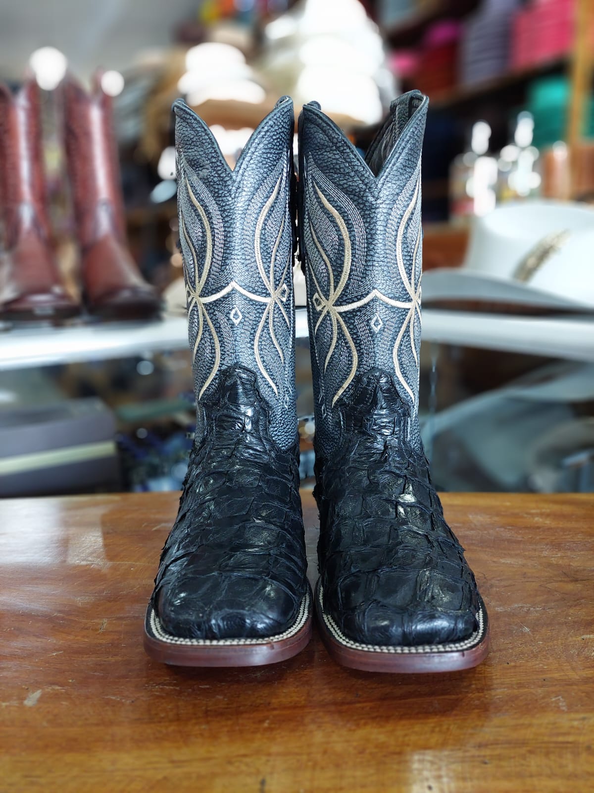 Bota de Pescado NEGRO