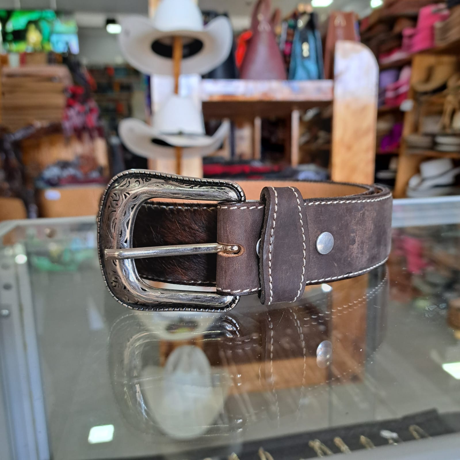 Cinturon con estoperoles y pelo TABACO VARIEDAD