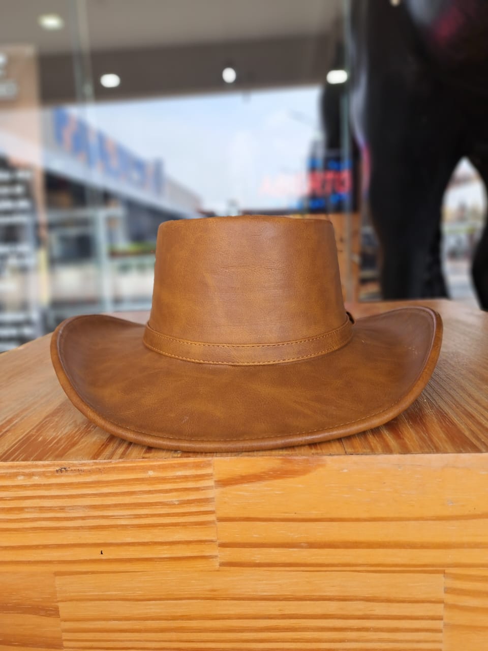 SOMBRERO VINIPIEL GALLERO MIEL